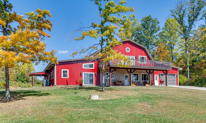 Huron House | Eagle Crest Lodge - Large Group Getaway!