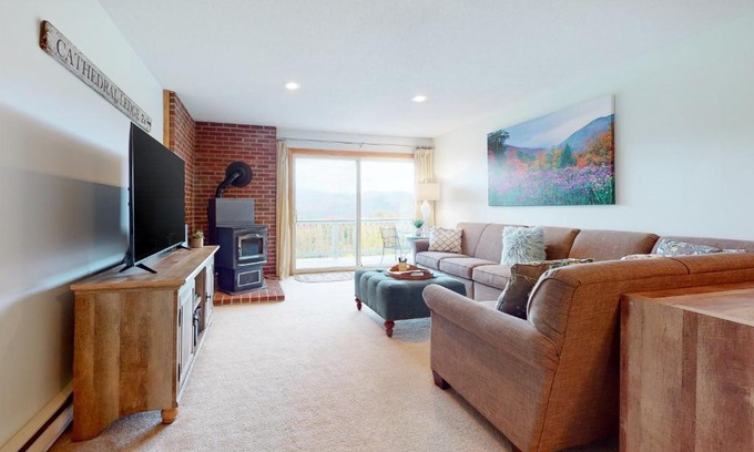 Intervale House | Eagle Ridge Escape