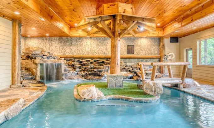 Pigeon Forge Cabin | Eagle River Lodge - Huge Indoor Pool - Sleeps 24!
