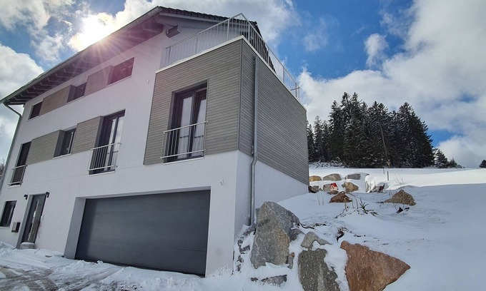Barental Apartment | Eagle's Nest Apartment