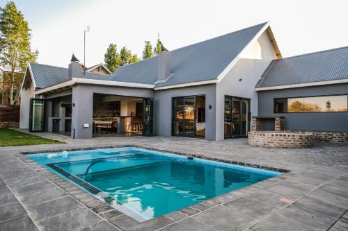 Vredefort Villa | Eagle's Nest