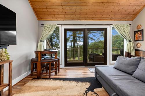 Wintergreen House | Eagles Court 42 With Wintergreen Advantage