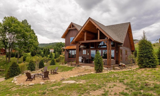 Elk Park House | Eagles Overlook at Eagles Nest
