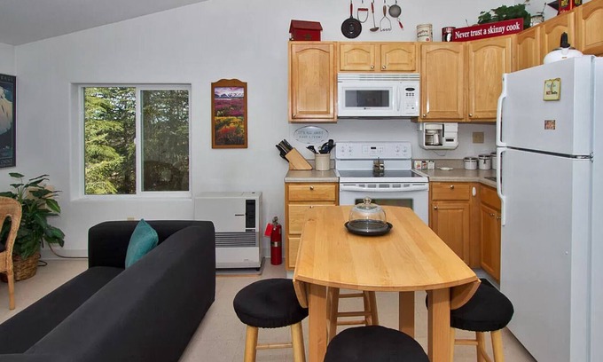 Ninilchik Apartment | Eagles Perch
