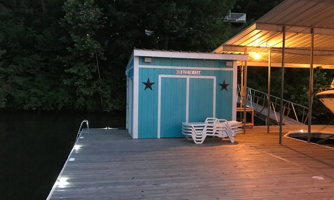Climax Springs House | "EAGLES REST" Lakefront Main Channel, Amazing Views!