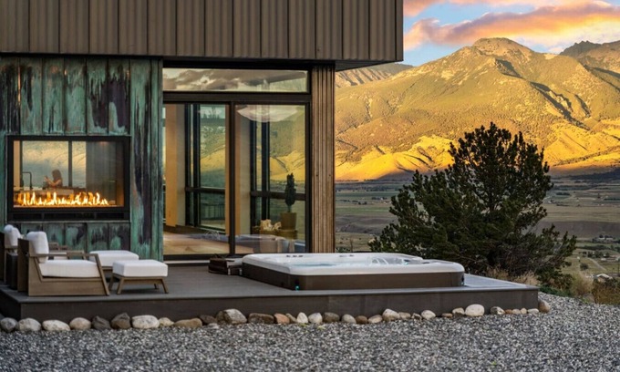 Emigrant House | Eagles Wings Mountain House (as ft. in Condé Nast)