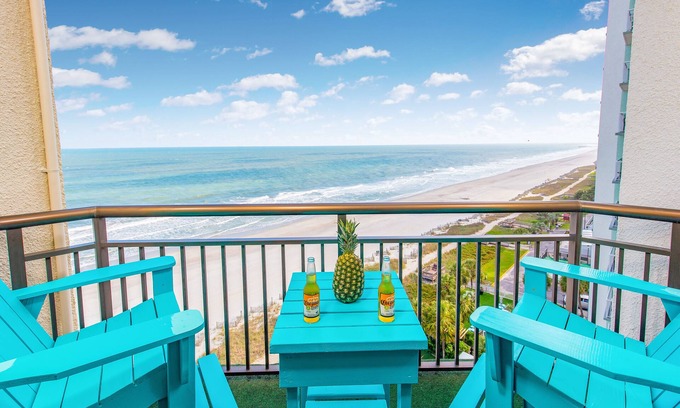 Myrtle Beach Condo | EARLY CHECK-IN BEACHFRONT GREAT BALCONY VIEW/PETS ALLOWED