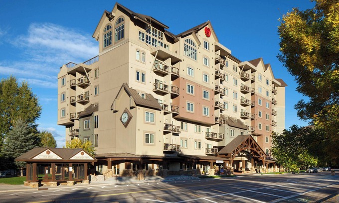 Avon Condo | Early December Quick Ski Get Away