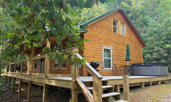 Primrose Cabin | Early Fall Escape: Natural Bridge Cabin Stay