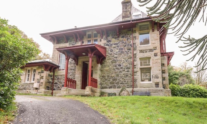 Rothesay House | East Firwood