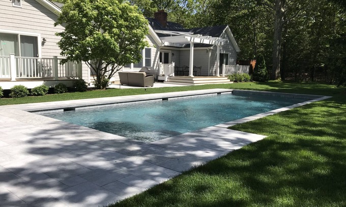 East Hampton North House | EAST HAMPTON BEAUTY - 1.3 MILE WALK TO OCEAN BEACH, TOWN OF EH and AMAGANSETT !