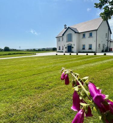 Garryvoe House | Eastbury House near Garryvoe Hotel & Ballymaloe House