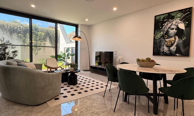 Eastgardens Villa | Eastgardens 4Bed 3Bath Brand New Townhouse 2 Car