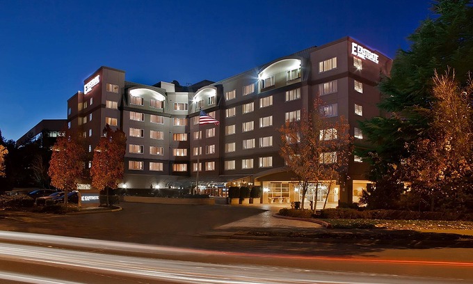 Lake Hills Hotel | Eastgate Hotel, BW Signature Collection