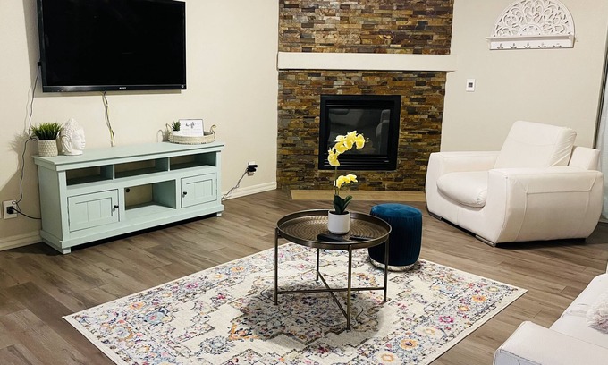 Biggs Field House | Eastlake Amazon Home