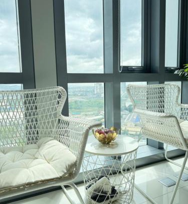 Bagumbayan Apartment | Eastwood Global Plaza Luxury 1Bed Room with 2 Toilets and Laundry Room
