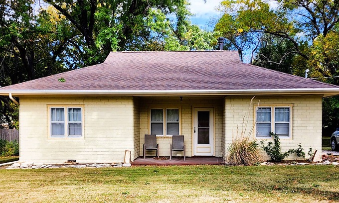 Emporia House | Easy Access to area events-Mid-Century Home