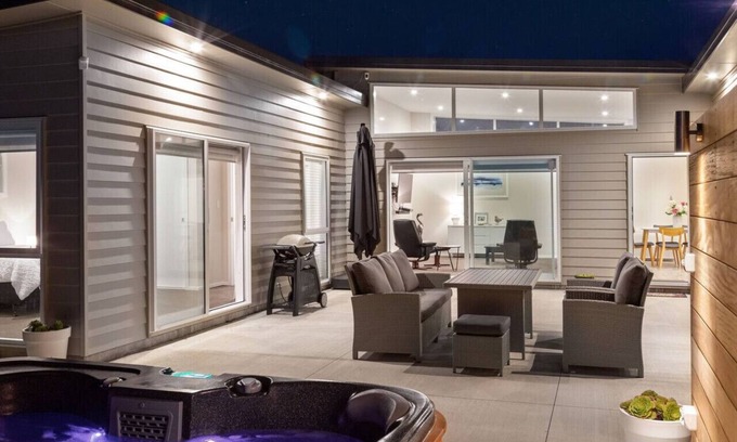 Martinborough House | Easy Days Martinborough