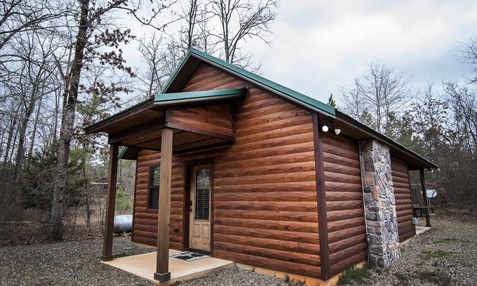 Hochatown Cabin | Easy Livin'- Broken Bow/Hochatown- 1bd