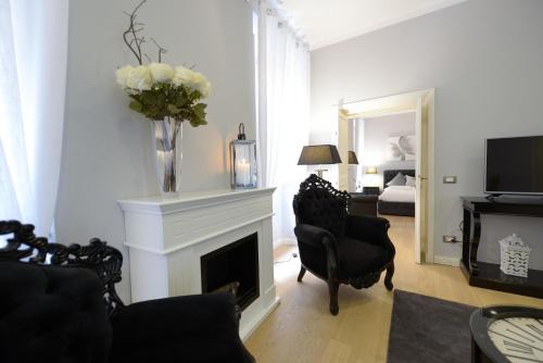 Rione VI Parione Apartment | Easydomus Rome