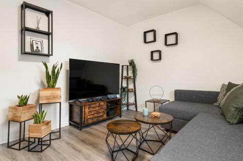 Fischeln Apartment | EasyStay1 Krefeld Fischeln 4Pers Switch TV Disney+
