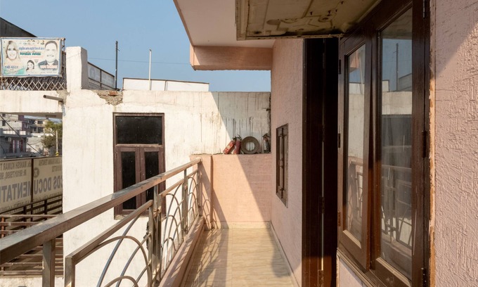 Sainik Farm House | Eat Sleep Wander Studio Apartments