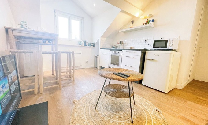 Quartier Chorier-Berriat Apartment | #EB |The Wood'n'plant | Near train station🪴