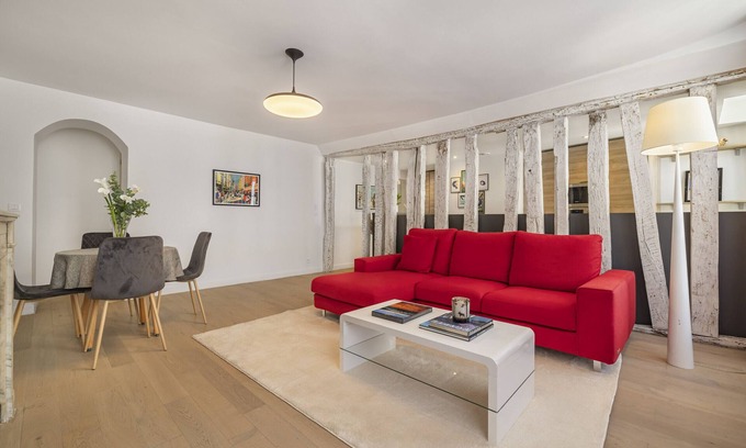Quartier Sainte-Avoye Apartment | Ecarlate, very nice 2 bedroom 2 bathroom apartment