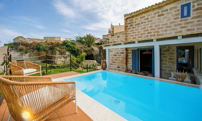 Favignana House | Ecce Homo - Salt Dwelling - Villa and Pool