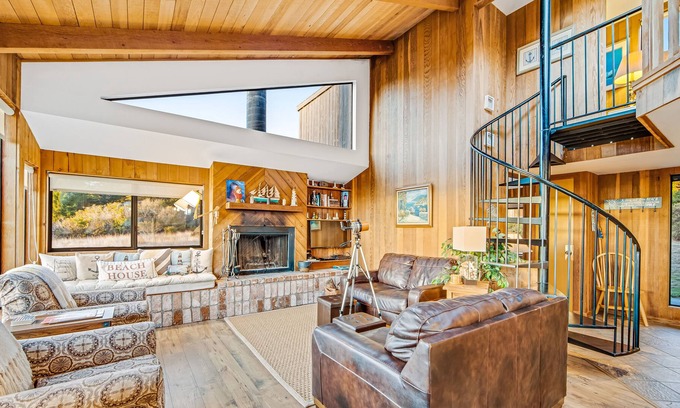 Sea Ranch House | Eclectic coastal retreat w/ ocean view, private hot tub & spacious lofted layout