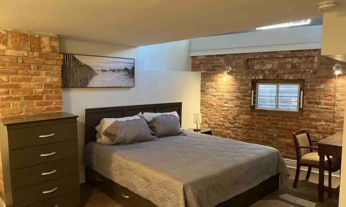 Corktown Apartment | Eclectic Downtown Charm