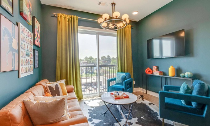 Five Points Apartment | Eclectic East Nash Bungalow-6 Guests-7min Broadway