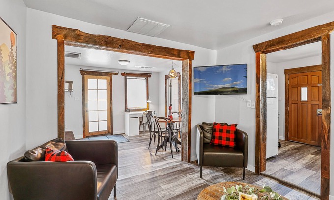 Northern Arizona University House | Eclectic & Fun Lumberyard Urban Cabin #2 in downtown, next to NAU