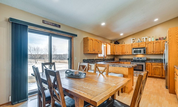 Cadott House | Eclectic & Spacious Cadott Getaway w/Water View