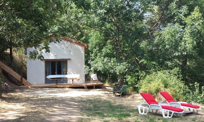 Cassagnoles House | Eco cottage in Monts et Merveilles, swimming pool, riverside, 3 ha of nature.