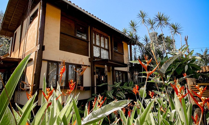 Cabore House | Eco-Home nr. Historic Center Paraty, with Wifi and large tropical garden.