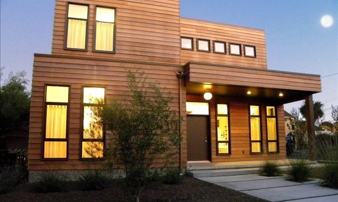 Petaluma House | Eco-Modern Getaway - the Decarli House