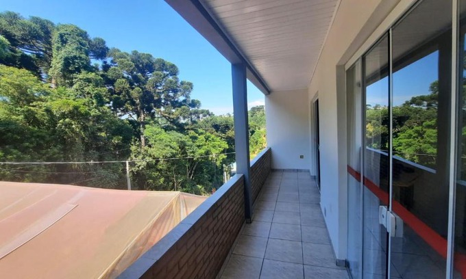 Apiai House | Eco-Residencial Martins