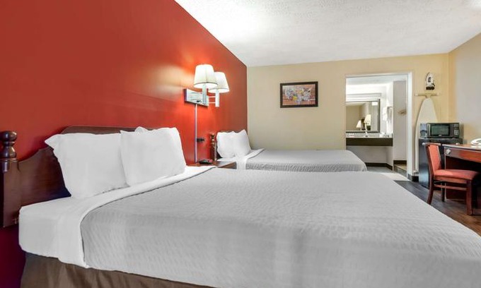 Cortland Hotel | Econo Lodge Cortland