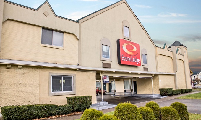 Cortland Hotel | Econo Lodge Cortland