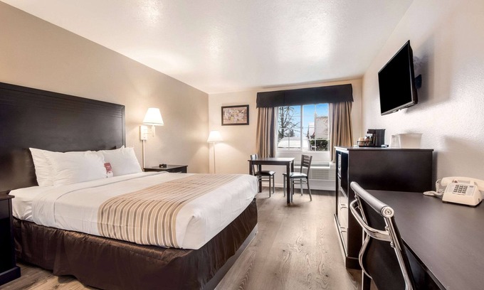 Corvallis Hotel | Econo Lodge Corvallis Near University