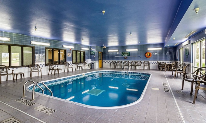 Luverne Hotel | Econo Lodge Luverne I-90