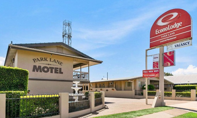 Bundaberg West Cabin | Econo Lodge Park Lane