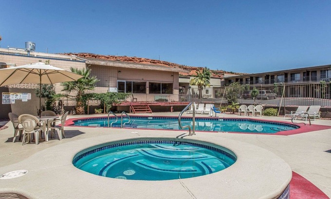 St. George Hotel | Econo Lodge St George North - Near Pioneer Park