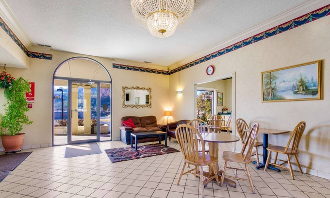 Corbin Hotel | Econo Lodge