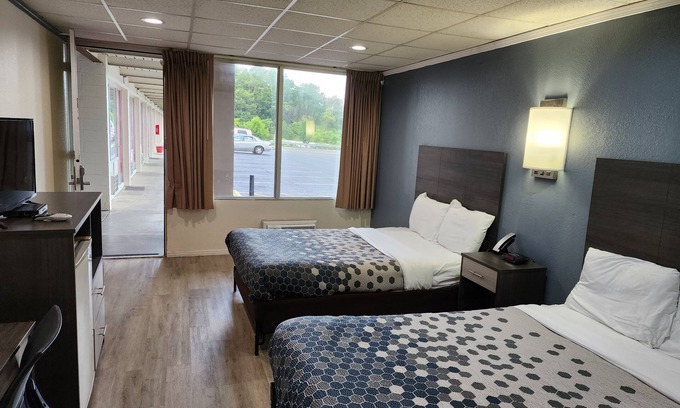 Wytheville Hotel | Econo Lodge Wytheville I-77 & I-81