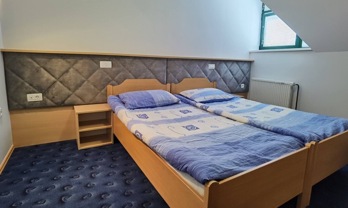 Gornji Grad House | Economy double or twin room 21