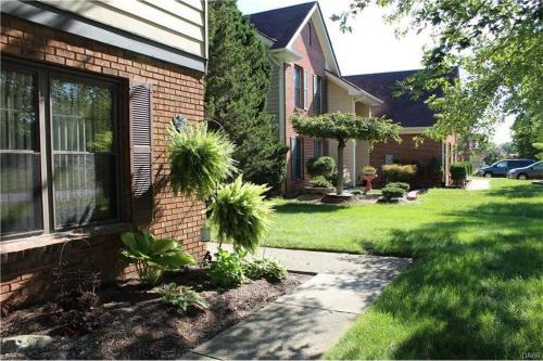 Englewood House | Ed's Englewood Well Furnished Home