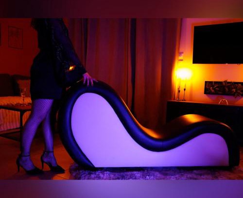 Carpentras House | Eden House, Cocon sensuel et romantique avec jacuzzi