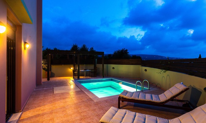 Loutra House | Eden Residences